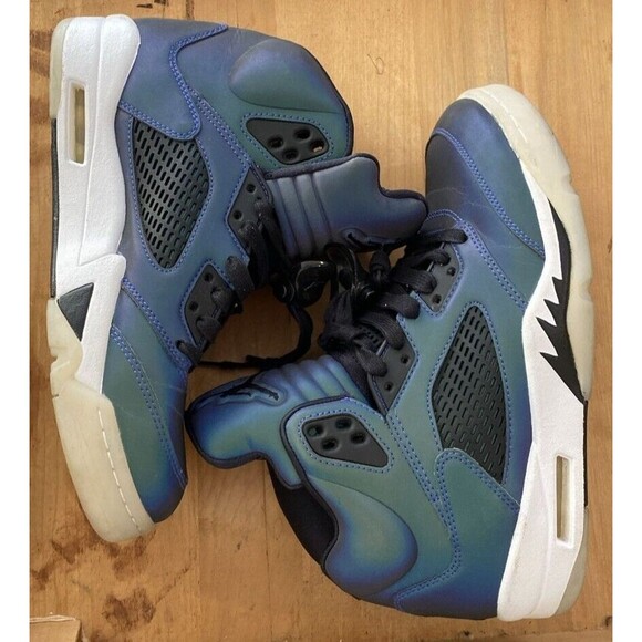 Nike Air Jordan 5 Retro Oil Grey Sneakers Womens Size 8.5 High Top CD2722-001 - Picture 3 of 16